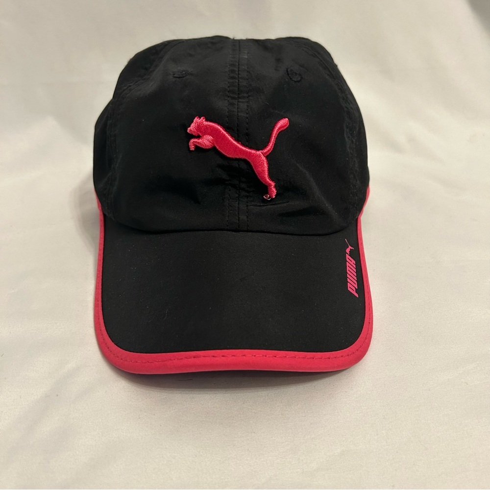 PUMA Women’s Black and Pink Cap